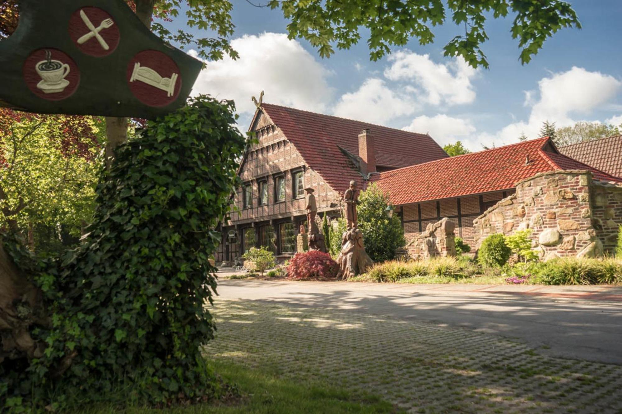 Waldgasthof Roeckers-Ferienwohnung Hahnenkrai เมพเพิน ภายนอก รูปภาพ